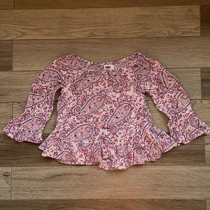 Old Navy|| Ruffle Sleeve Top